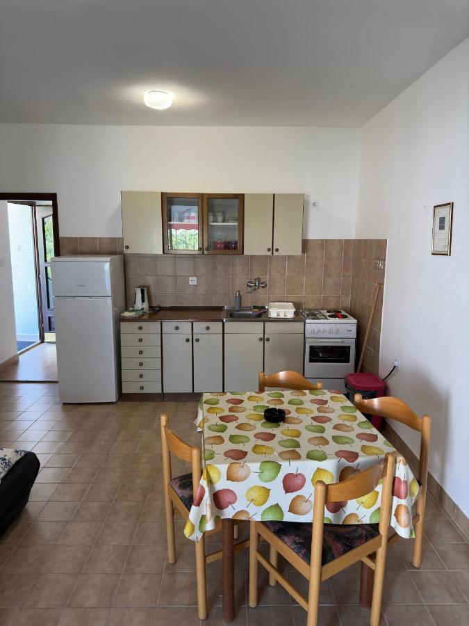 Apartmani Marko Novalja Exteriör bild