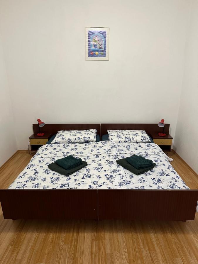 Apartmani Marko Novalja Exteriör bild
