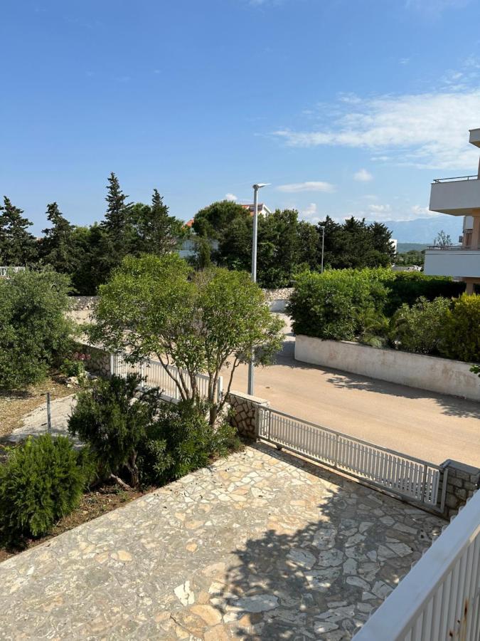 Apartmani Marko Novalja Exteriör bild