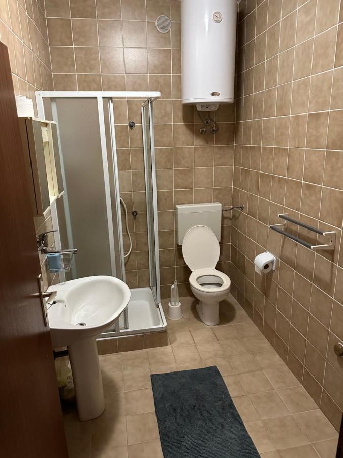 Apartmani Marko Novalja Exteriör bild