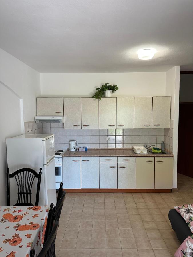 Apartmani Marko Novalja Exteriör bild