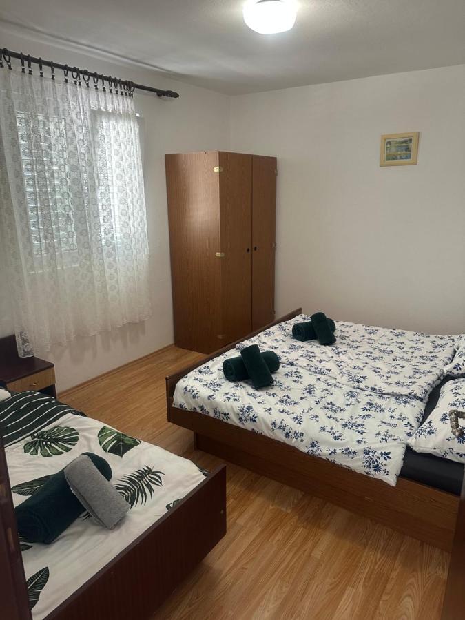 Apartmani Marko Novalja Exteriör bild