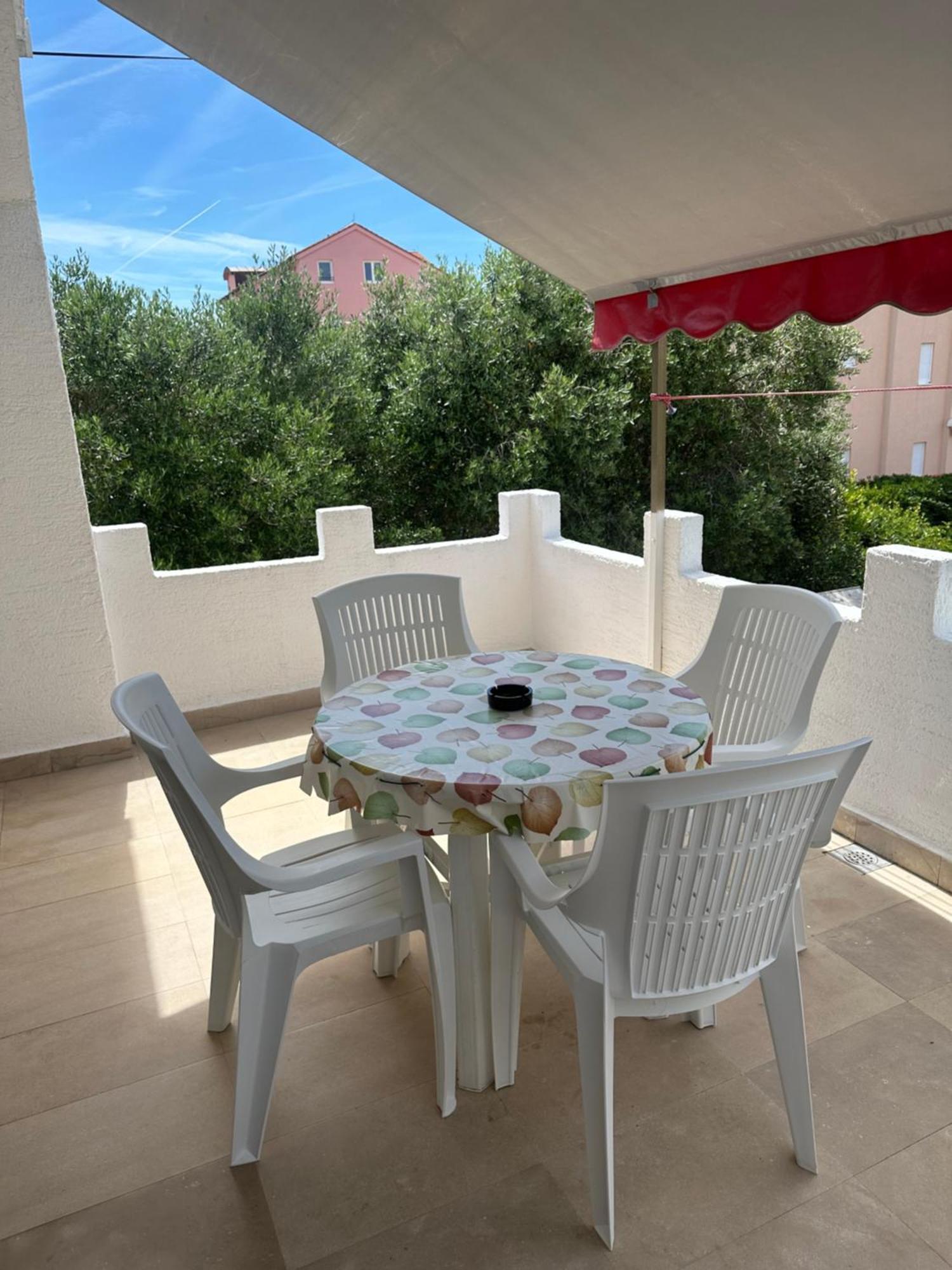 Apartmani Marko Novalja Exteriör bild